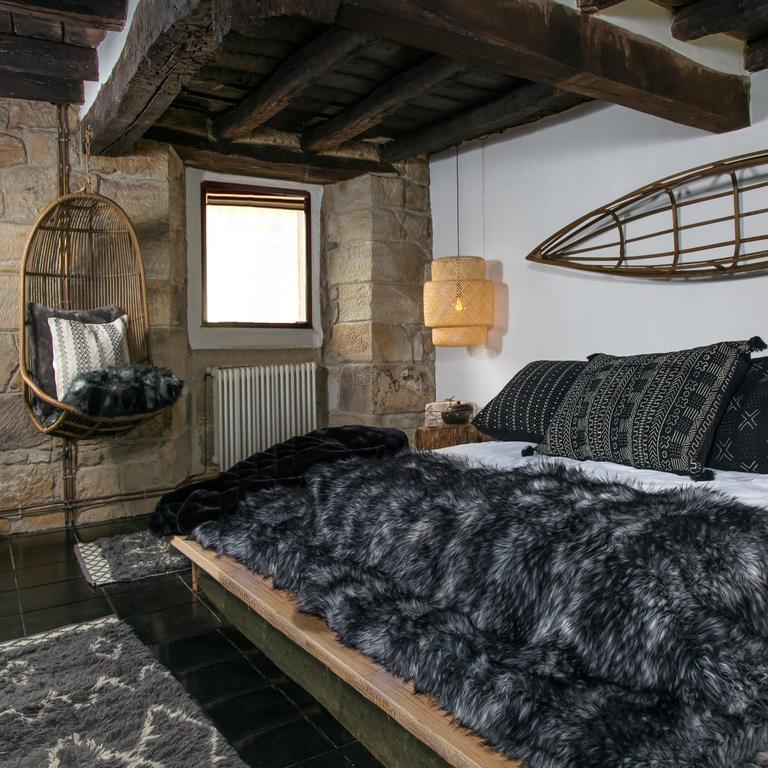 Molino Tejada Apartment Polientes Luaran gambar